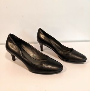 Cole Haan Black Closed Toe Heels 6.5 Office Work